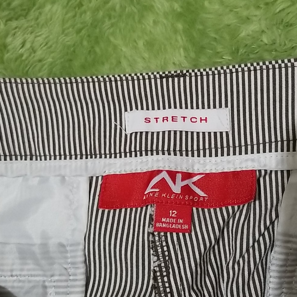 Anne Klein sport bermuda length shorts